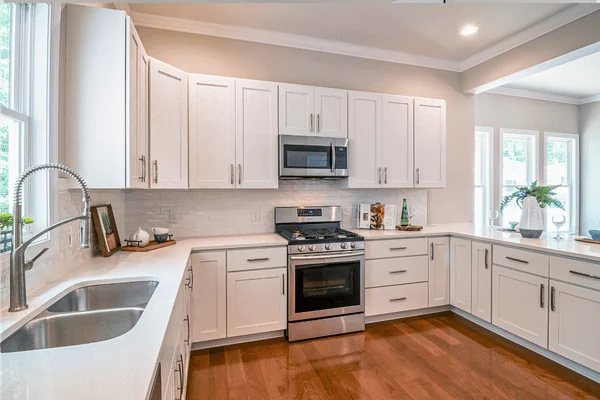What Is a Closed Kitchen Layout?